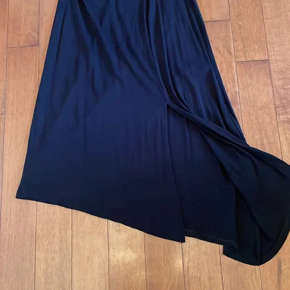 Black one-shoulder dress - Picture 3 of 4